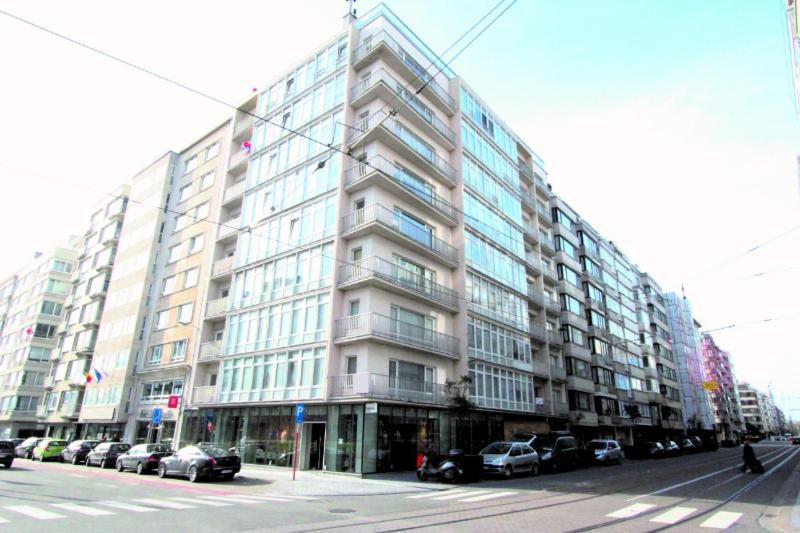 Lichtrijk En Comfortabel Hoekappartement Met Gratis Parking En Zeer Centraal Gelegen - Comme Chez Soi Остенде Экстерьер фото